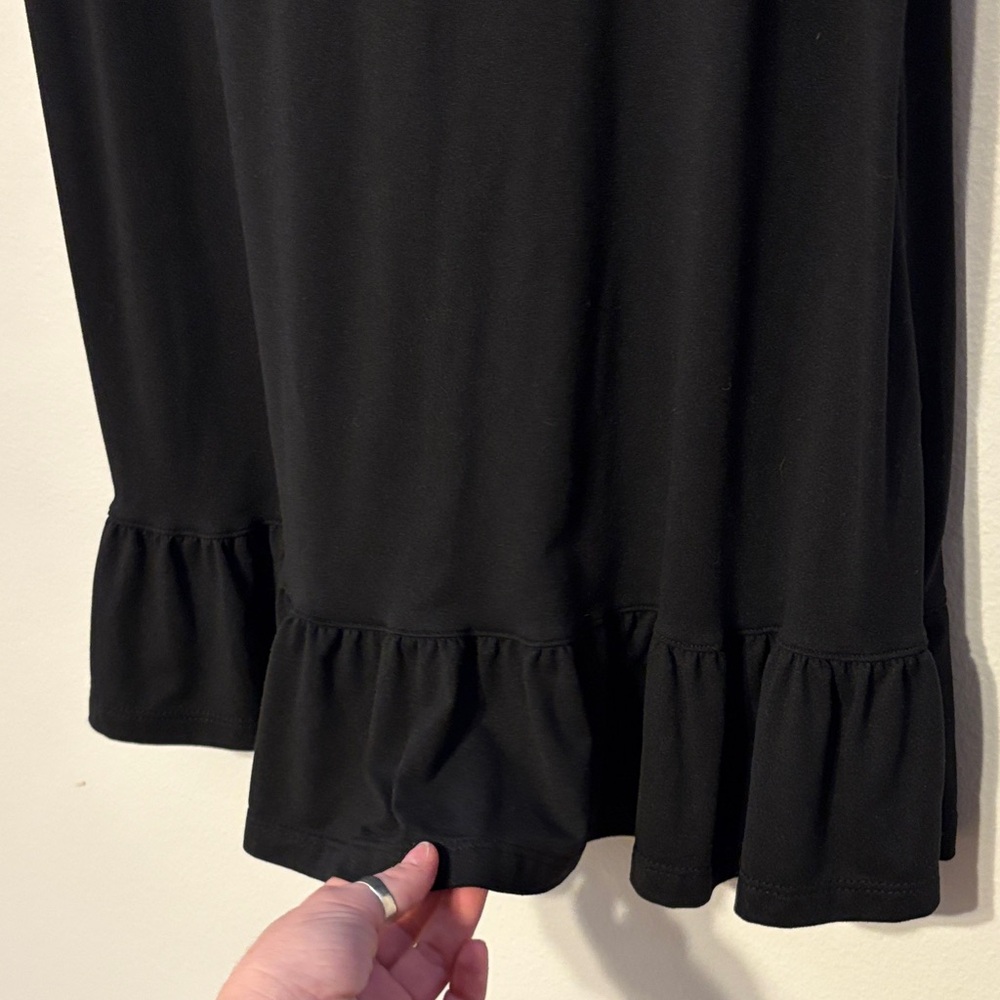 Chic Black Ruffle Hem Mini Dress - Picture 3 of 3